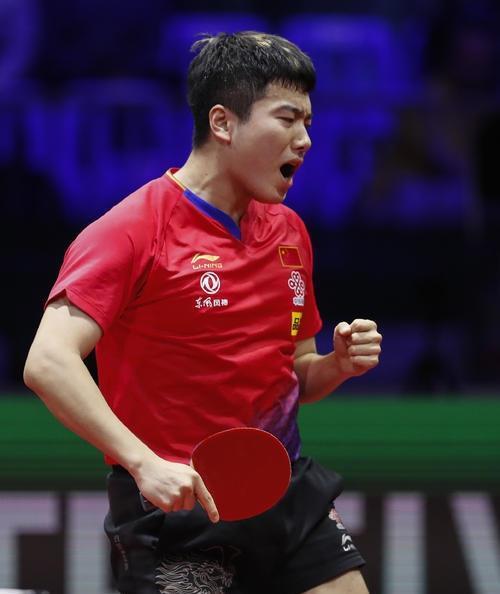 两位80后 两位80后